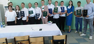 /upload/iblock/073/nachalniki_otdelov_kraevogo_bti_prinimayut_uchastie_v_komissiyakh_na_zashchite_diplomov_studentov_pr.jpeg